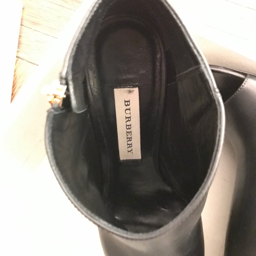 Burberry Assendon 100 Booties (Size 8) - Picture 5 of 5